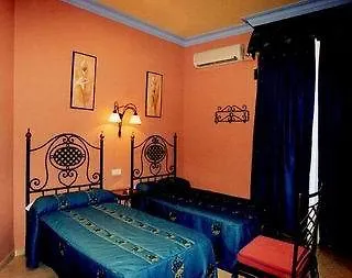 بيت ضيافة Hostal Dalis إشبيلية