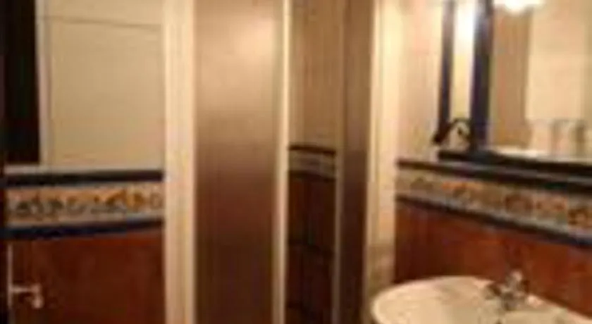 Hostal Dalis Seville 2*,